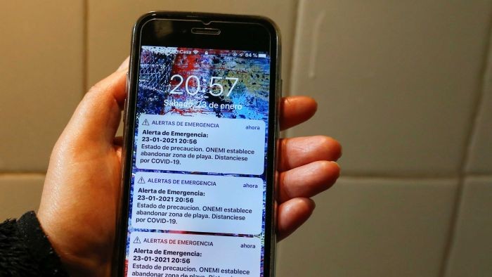 Mesajele venite pe telefoanele tuturor locuitorilor din Chile. Foto: Twitter