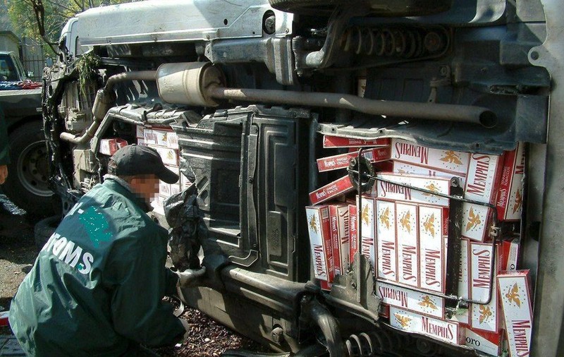 Un contrabandist urmărit în toată România a fost prins la graniță. Bărbatul era căutat pentru o condamnare la închisoare de 16 luni