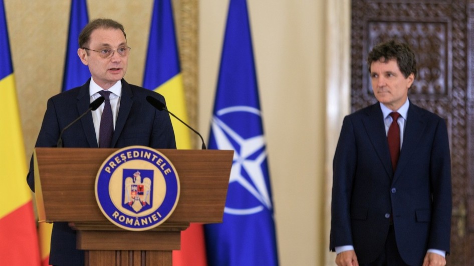 Pe 5 octombrie, Nicușor Dan a desemnat al patrulea premier, pe Luca Niculescu. Foto: Hepta