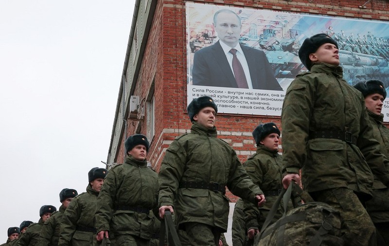 Putin spune că sunt 617.000 de militari ruși în zona „operațiunilor speciale”. 486.000 de voluntari, recrutați în 2023