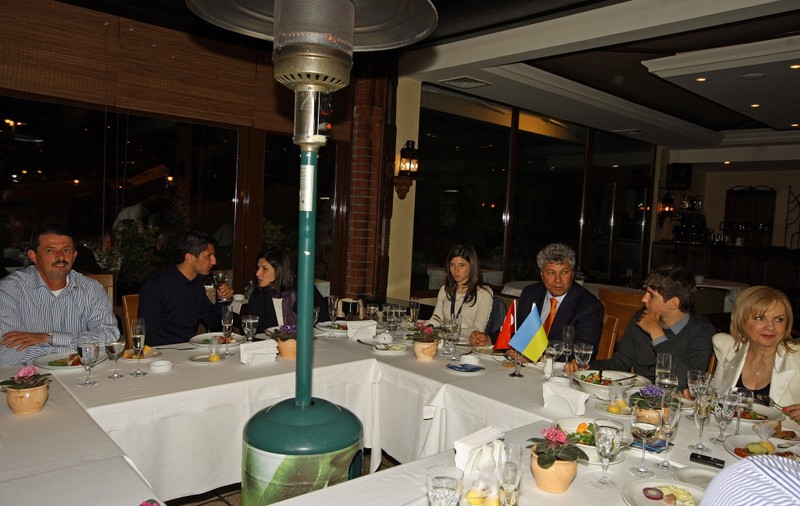 EXCLUSIV. Nuntă mare la Breaza! Matei, fiul lui Răzvan Lucescu și nepotul lui Mircea Lucescu, se însoară!