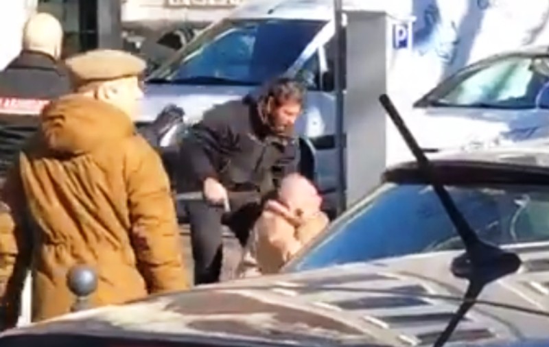 VIDEO | Un român a luat ostatic un om și a rănit alți doi cu un cuțit în centrul Veneției