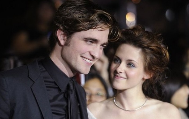 Robert Pattinson a cerut-o de nevastă pe Kristen Stewart