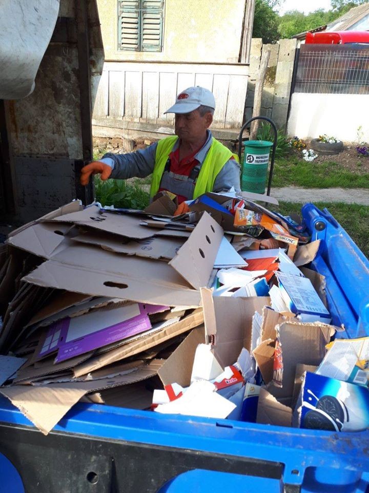În comuna Sălacea, județul Bihor, gunoiul se colectează selectiv. Foto: Zero Waste România