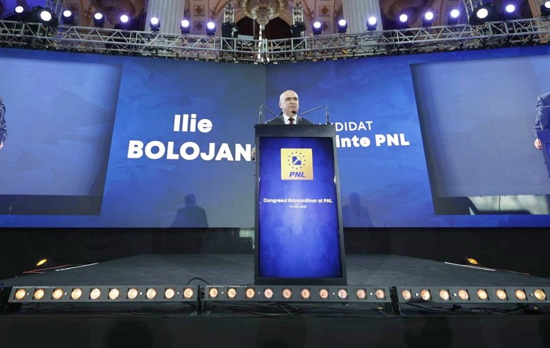 Un candidat la conducerea PNL și-a criticat șefii: „Casa noastră are două etaje. La etaj stau şefii. La parter şi demisol, amărâţii”