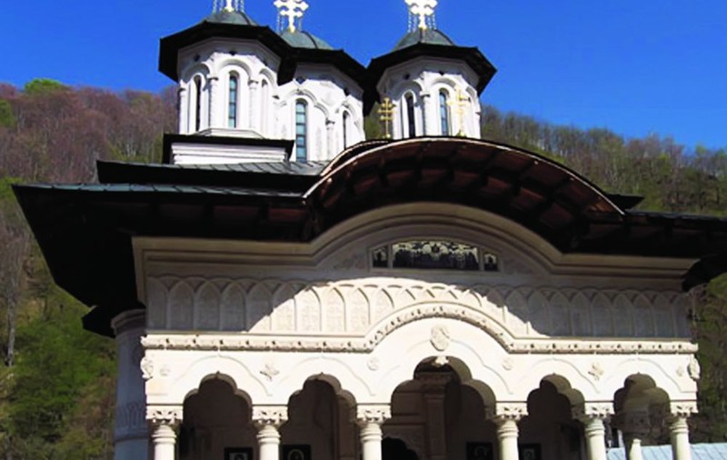 Mânăstirea Lainici, expropriată de stat. Se modernizează un drum din Gorj