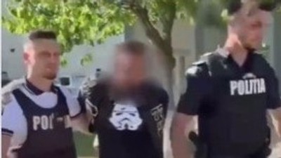 2DF5EBB1-C1C4-4893-BFD6-438C0B29566B