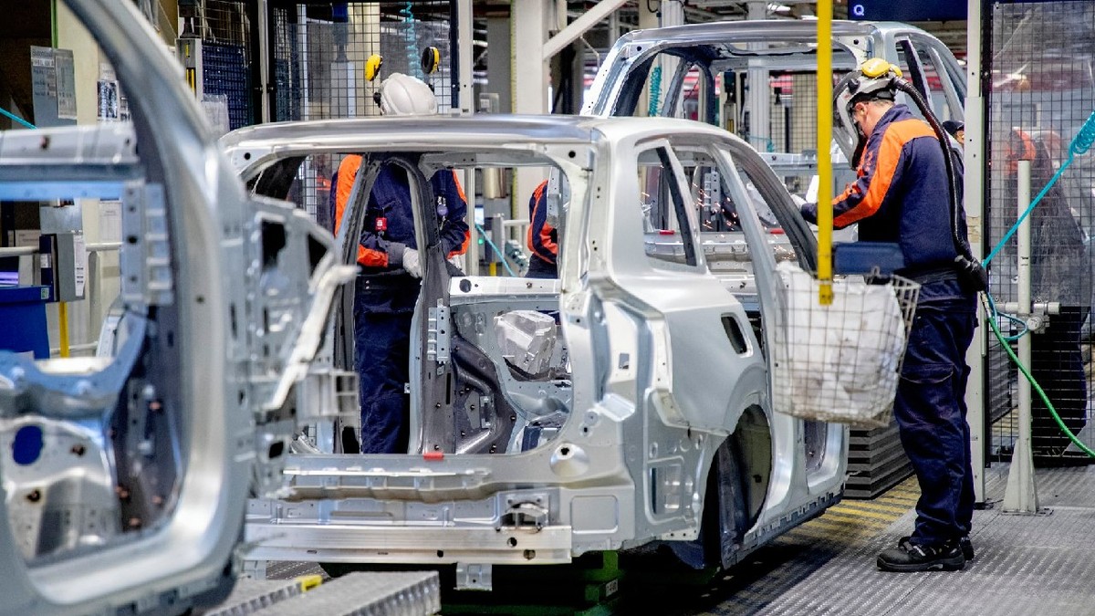 Volvo Cars a pus în funcțiune fabrica din Torslanda, Göteborg, Suedia, pe 14 aprilie 2020. Linia de asamblare