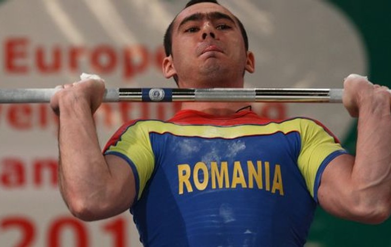 Halterofilii români au câștigat o medalie de aur şi două de argint la Campionatul European