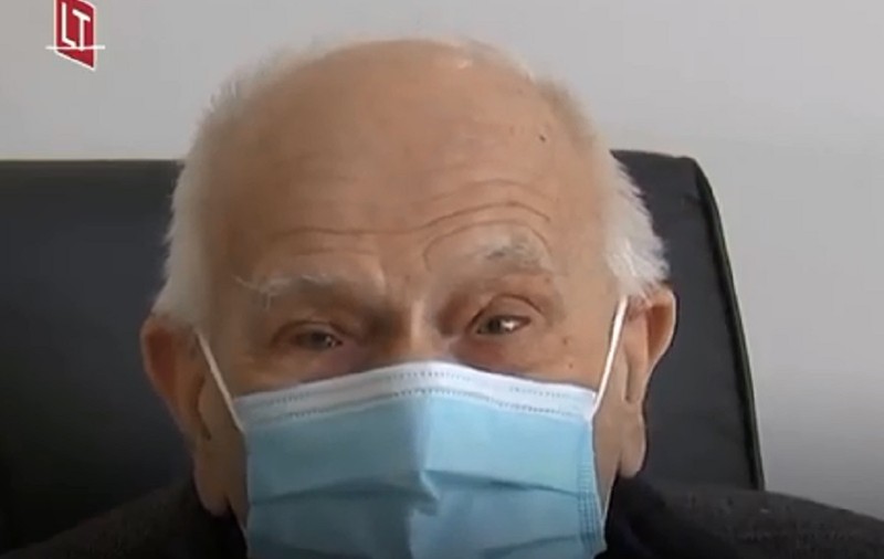 VIDEO |  Cel mai bătrân medic francez care luptă împotriva COVID-19 are 98 de ani