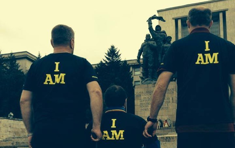 Fundația prințului Charles adună bani pentru trei militarii români răniți în vederea participării la Jocurile Invictus