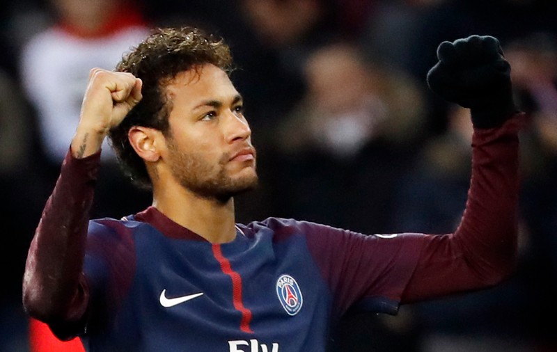 Cât câștigă Neymar. Brazilianul e cel mai bine plătit fotbalist din Franța. Mega-party de ziua lui!