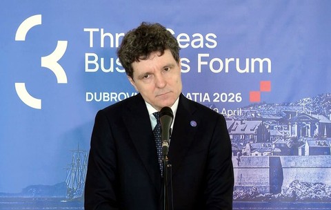 Nicușor Dan admite că are o vină pentru criza politică și a răspuns la întrebarea despre alt premier PNL dacă moțiunea de cenzură trece. Ce spune despre varianta suspendării