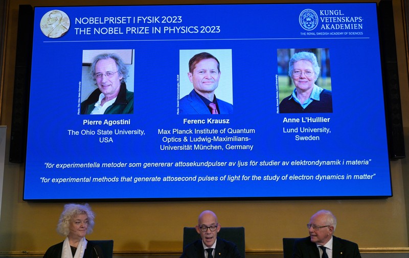 Premiul Nobel pentru Fizică 2023, împărțit de trei savanți. Ce au cercetat