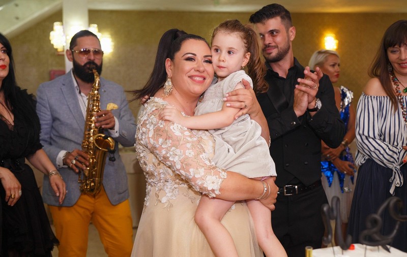 VIDEO/ Oana Roman crede că fiica sa o să fie artistă. «Cei de la grădiniță sunt uimiți de capacitățile ei»