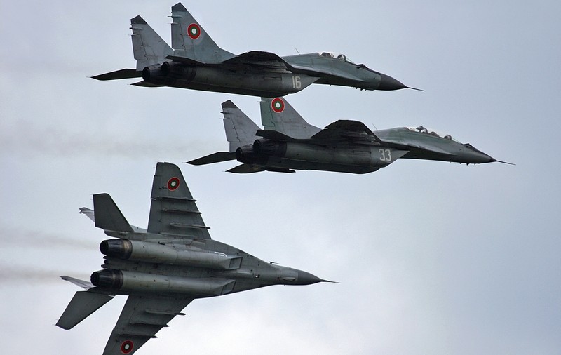 INCIDENT AVIATIC în Ungaria! Forțele aeriene au ridicat în aer avioanele de vânătoare