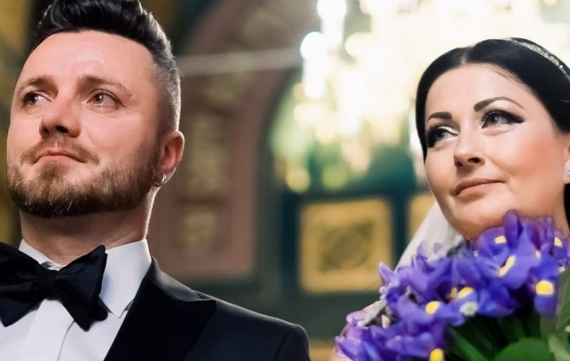 Gabriela Cristea, dezvăluiri la 7 ani de la nunta cu Tavi Clonda: „600 de sarmale, o rochie abandonată pentru un maiou și pantaloni scurți”