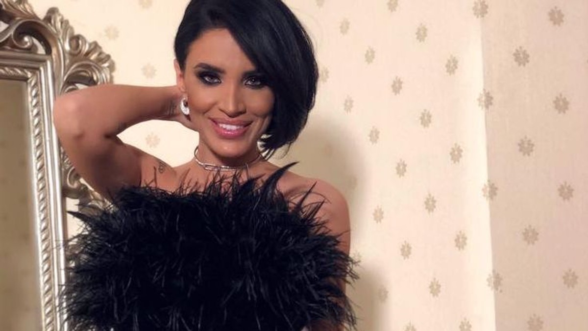 Câte domnișoare de onoare va avea Adelina Pestrițu la nuntă. Ce culoare a ales pentru ținutele lor