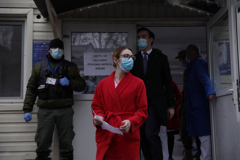 Mihaela Anghel, primul cadru medical care a primit serul anti-COVID în România | Foto: Vlad Chirea / Libertatea