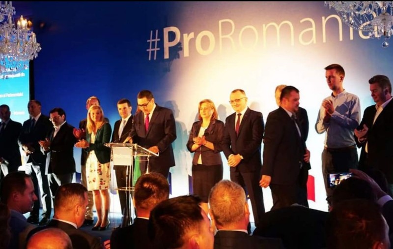 Organizaţia Pro România Brăila, demisie în bloc din partid: “Ne luăm rămas bun de la politica pumnului în gură”