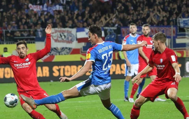 Să nu mai faceți așa ceva! Cum s-a acordat cel mai ciudat penalty din istorie. E perfect regulamentar după noile legi ale jocului! / VIDEO