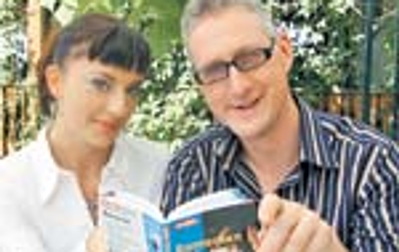 Lembit Opik, iubitul Gabrielei de la Cheeky Girls, invata romaneste