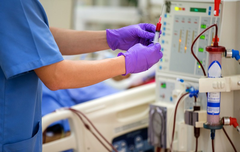 EXCLUSIV | Clinica de dializă Diaverum Sema Parc dezvăluie bilanțul COVID-19: 74 cazuri pozitive, 45 de pacienți și 29 cadre medicale. 15 persoane au decedat
