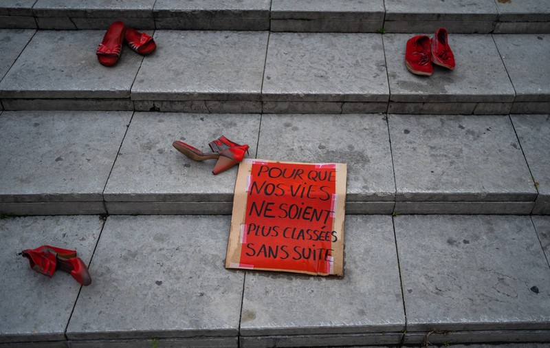 Numărul crimelor ale căror victime sunt femeile rămâne constant în Franța. În medie, o femeie e ucisă la fiecare 3 zile de către actualul sau fostul partener