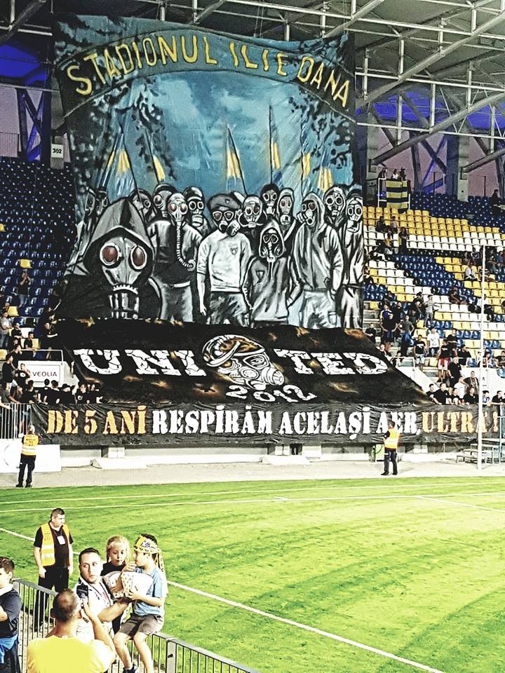 Atmosferă senzațională la meciul Petrolului