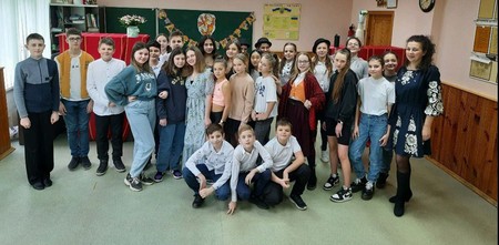 Dmytro Kubata și colegii săi de clasă