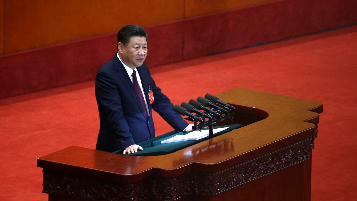 Cine este Xi Jinping