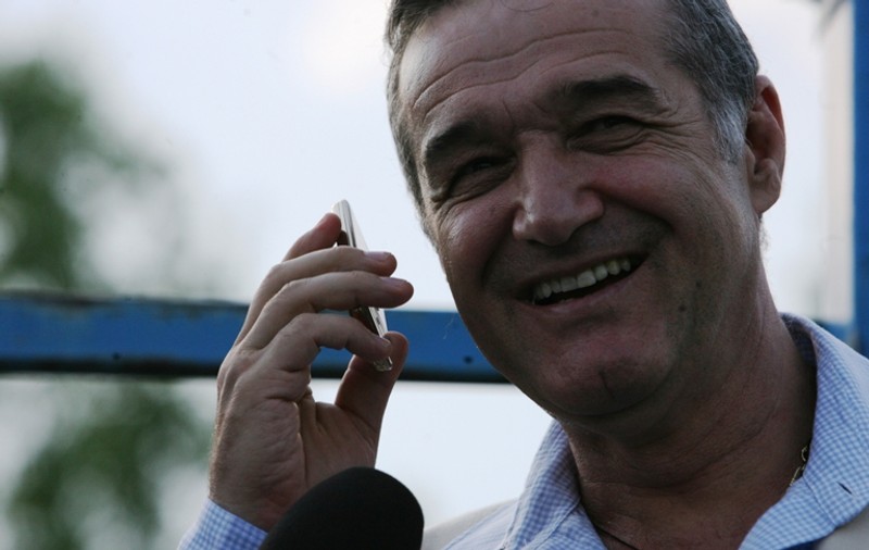 Vezi ce salariu a cerut Gigi Becali pentru a deveni prezentator de televiziune!