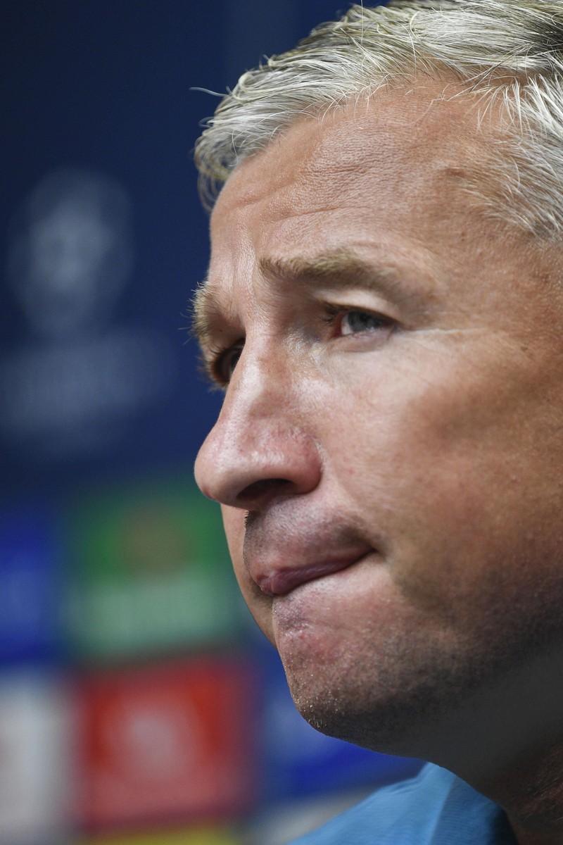 Dan Petrescu consideră că CFR Cluj a avut ghinion la tragerea la sorți (Credit Image: © Michal Kamaryt/CTK via ZUMA Press)