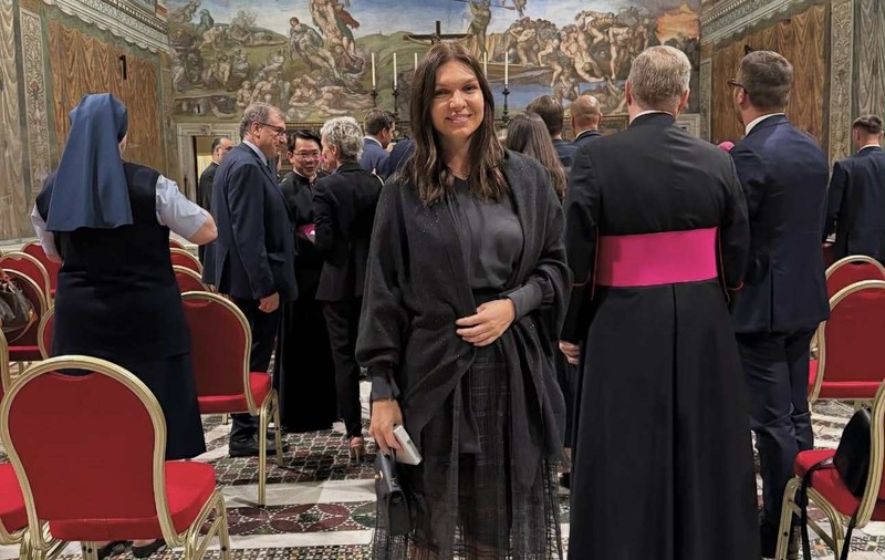 Cum s-a îmbrăcat Simona Halep la întâlnirea cu Papa Leon la Vatican. „Un moment care va rămâne în inima mea pentru totdeauna”