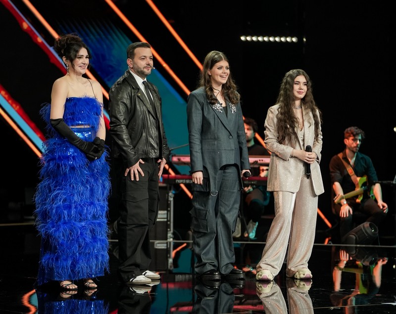 Finala X Factor 2025. Cine sunt concurenții care luptă diseară pentru premiul în valoare de 100.000 de euro