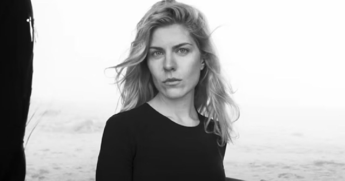 Anastasia Ignativea, în calendarul Pirelli din 2017