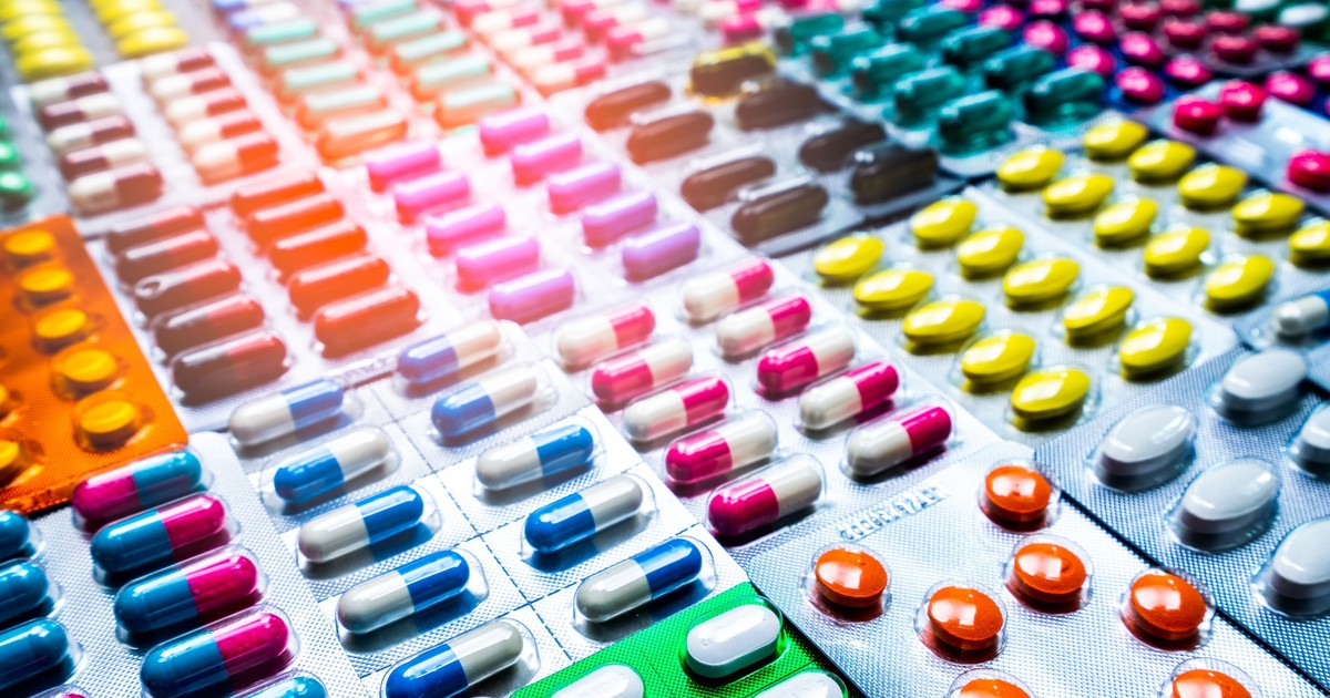Distribuitorii de medicamente trimit la export in detrimentul pacientilor romani