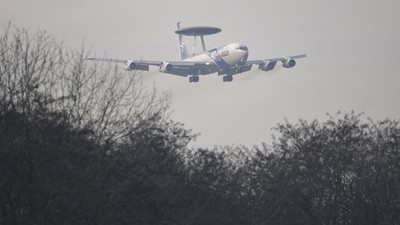 OTOPENI - SOSIRE AERONAVE R AWACS - BAZA 90 TRANSPORT AERIAN DIN