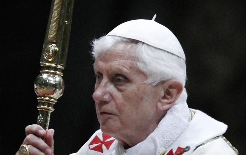 Mesajul TRIST şi PESIMIST al Papei Benedict al XVI-lea din Noaptea de Înviere