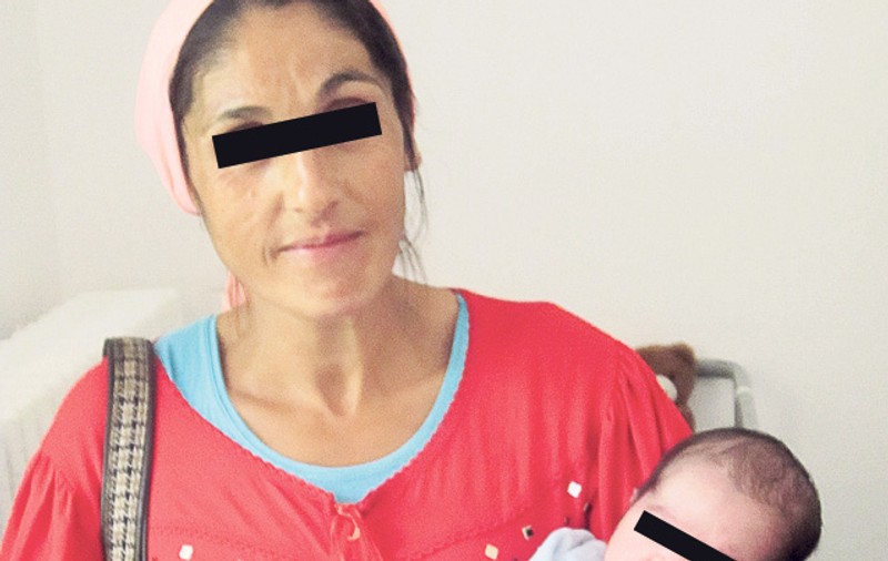 A recunoscut că a vrut să-şi vândă copilul! Florentina Palaghia, din Slobozia, Iaşi, a fost audiată de poliţişti
