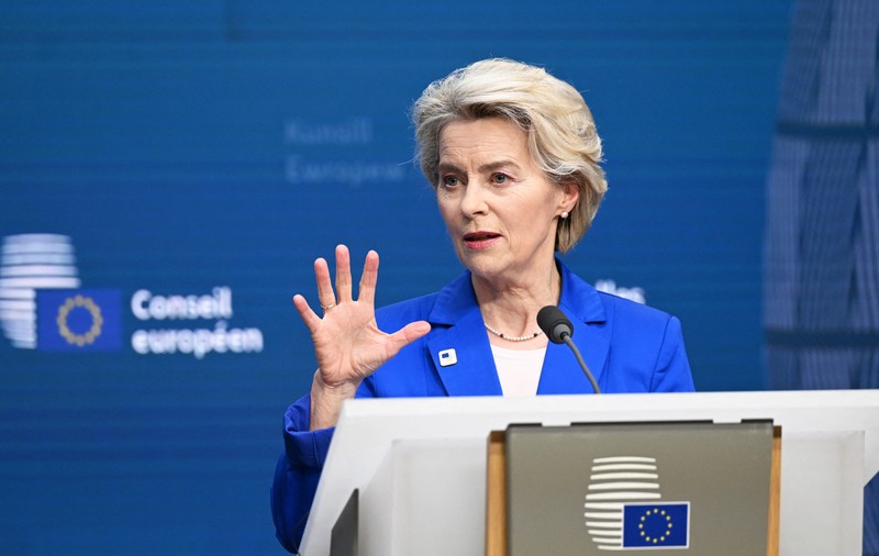 Ursula von der Leyen promite că UE va ajuta Ucraina „orice s-ar întâmpla”, deși Ungaria a blocat pachetul de 50 de miliarde de euro pentru Kiev