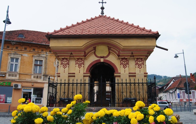 Povestea eroului din Brașov care a luptat pentru români la Viena și a lăsat în urmă celebrele troițe din Șchei