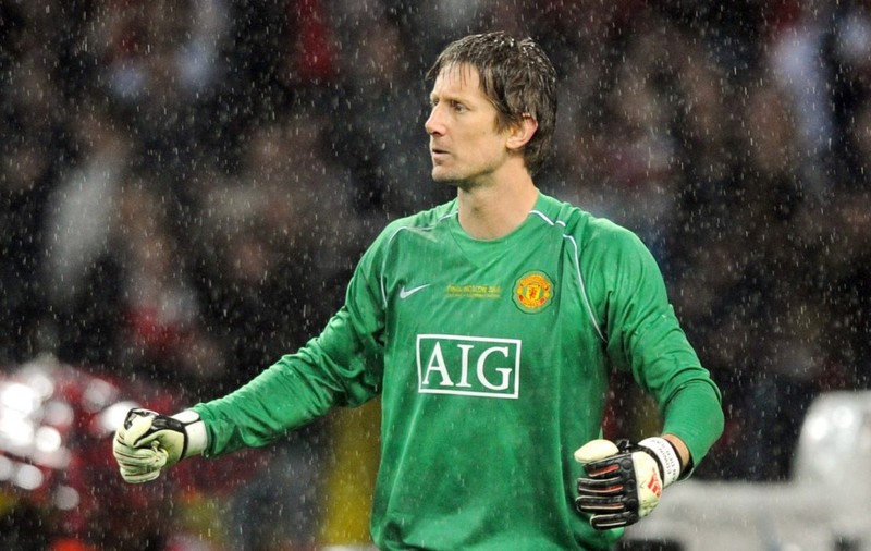 Fostul mare portar Edwin van der Sar a suferit o hemoragie cerebrală. În ce stare se află