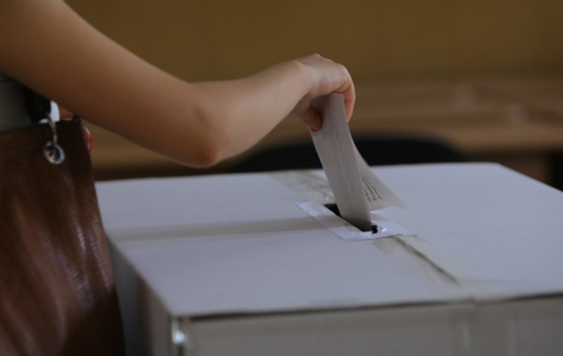 HALUCINANT! Cum şi-au convins 6 membri PNL soţiile să voteze