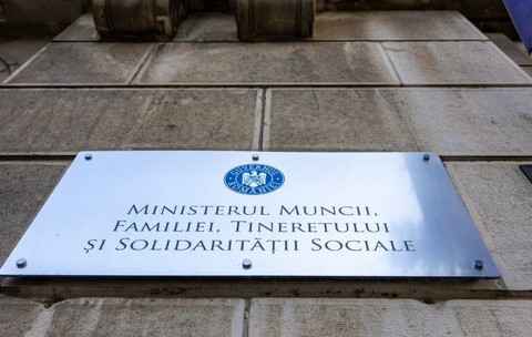 Salariul minim din iulie 2026 aduce un cost lunar de 4.418 lei pentru angajator. Ce condiții se aplică