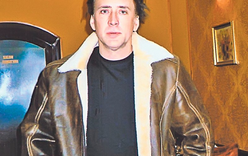 Andreea Radu i-a vândut două tablouri lui Nicolas Cage