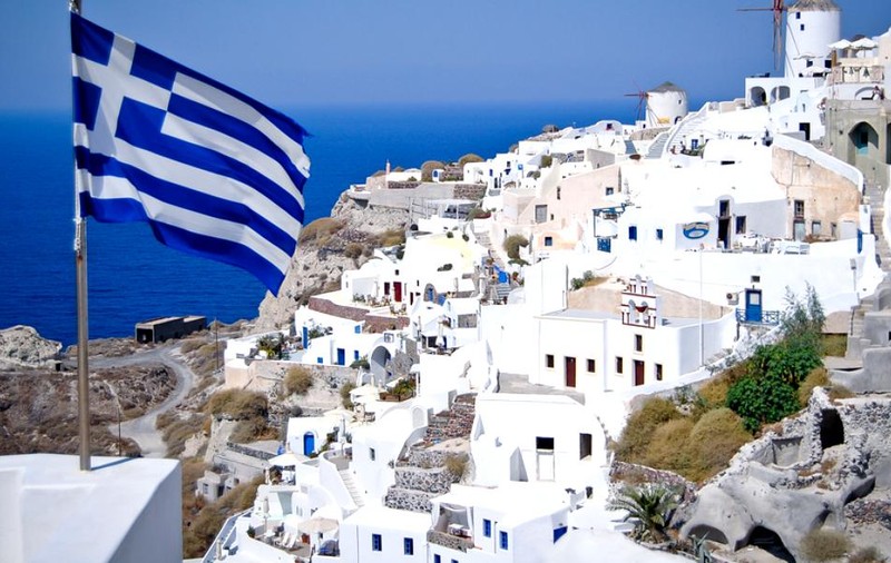 Majorări salariale în Grecia, după aproape un deceniu de criză. Care este procentul propus de premierul Tsipras