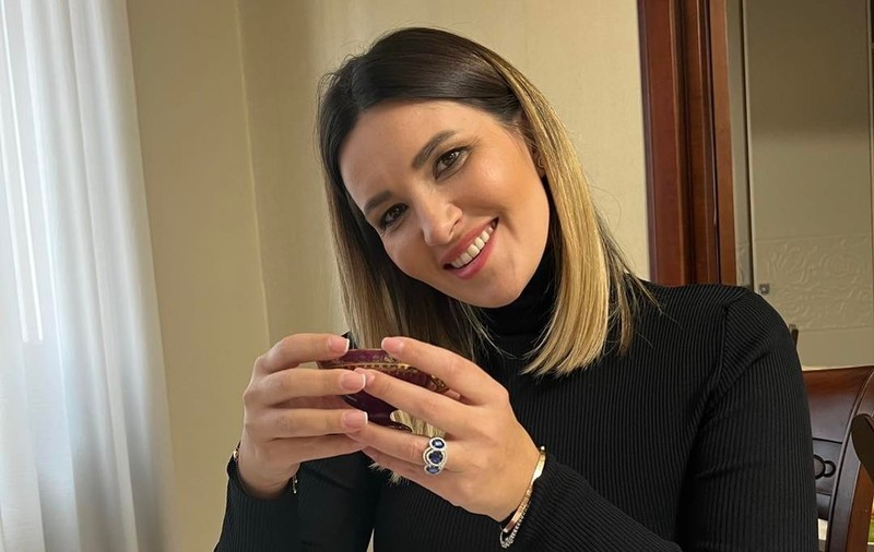 Ce face Ela Crăciun pentru a-și menține tenul perfect. Vedeta are intervenții la nivelul feței. „Vă mai spun un secret”