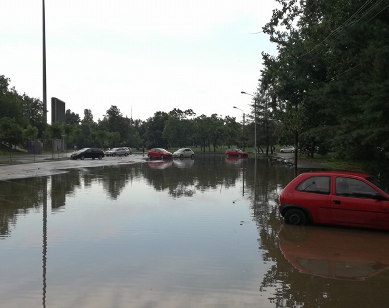 FOTO/VIDEO | Timișoara, paralizată de o furtună de câteva minute