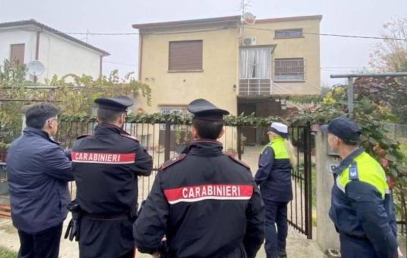O familie de moldoveni, găsită moartă în casă, în Italia, după 5 zile de când vecinii au crezut că se mutaseră